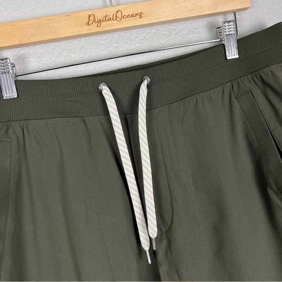 Vuori Meta Jogger, Dark Oregano L - EUC, Performance, Athleisure, Green, Casual - Picture 5 of 15